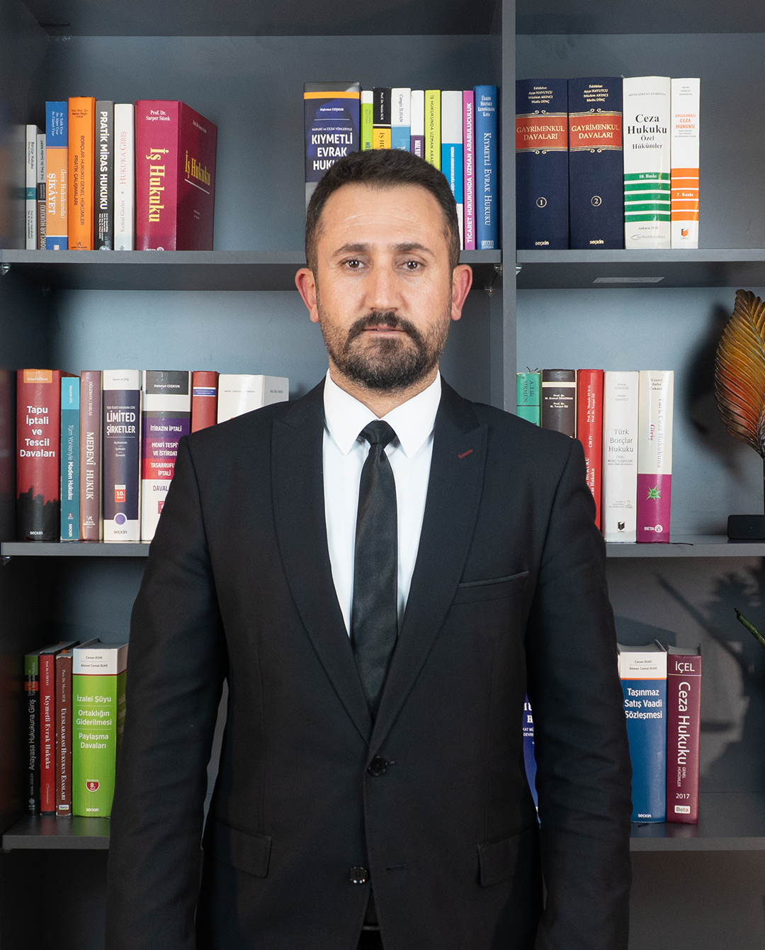 Av. Ömer Aydın