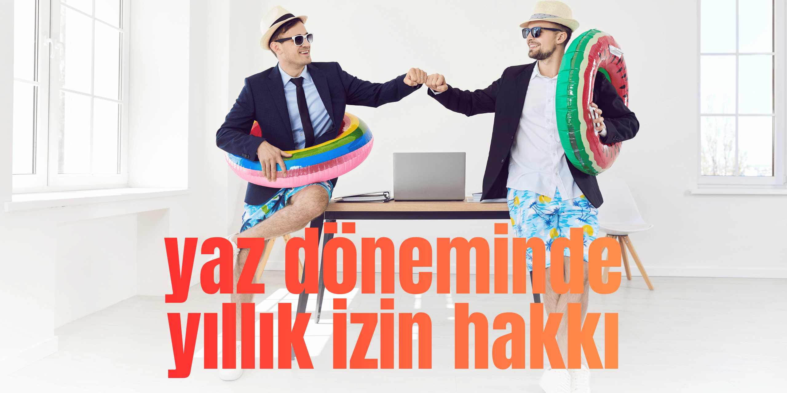 Yaz döneminde yıllık izin planlaması yapan çalışan ve insan kaynakları ekibi